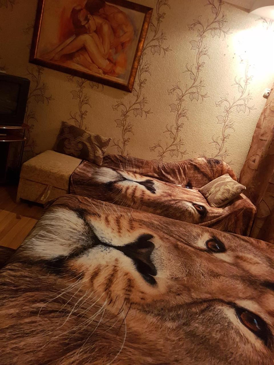 House Hotel Apartments 3 Ровно Экстерьер фото