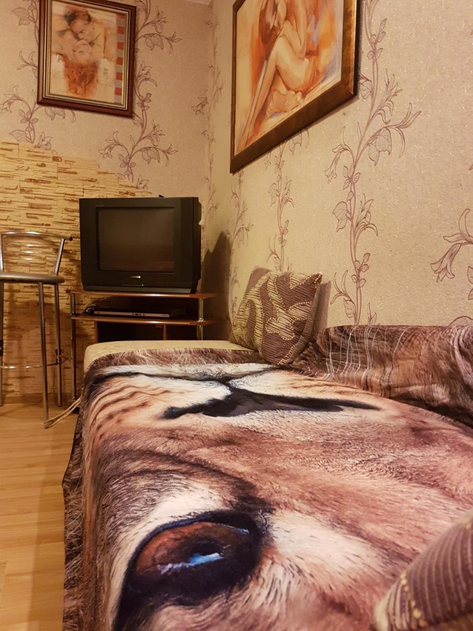 House Hotel Apartments 3 Ровно Экстерьер фото
